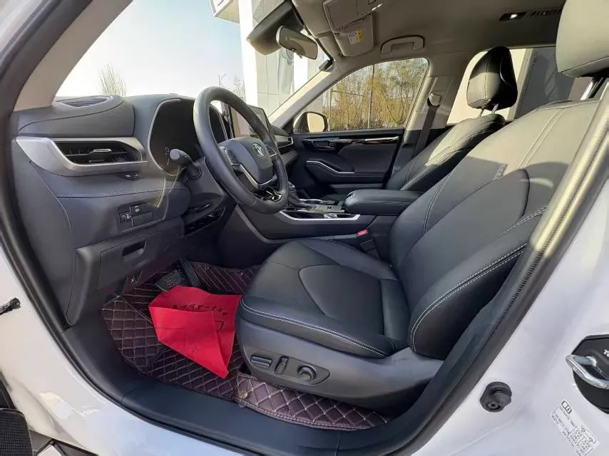 2024 Toyota Highlander 2.5L 189HP L4 E-CVT Hybrid,autocango,china used car exporter,china ev exporter,chinese used car exporter,chinese used ev exporter