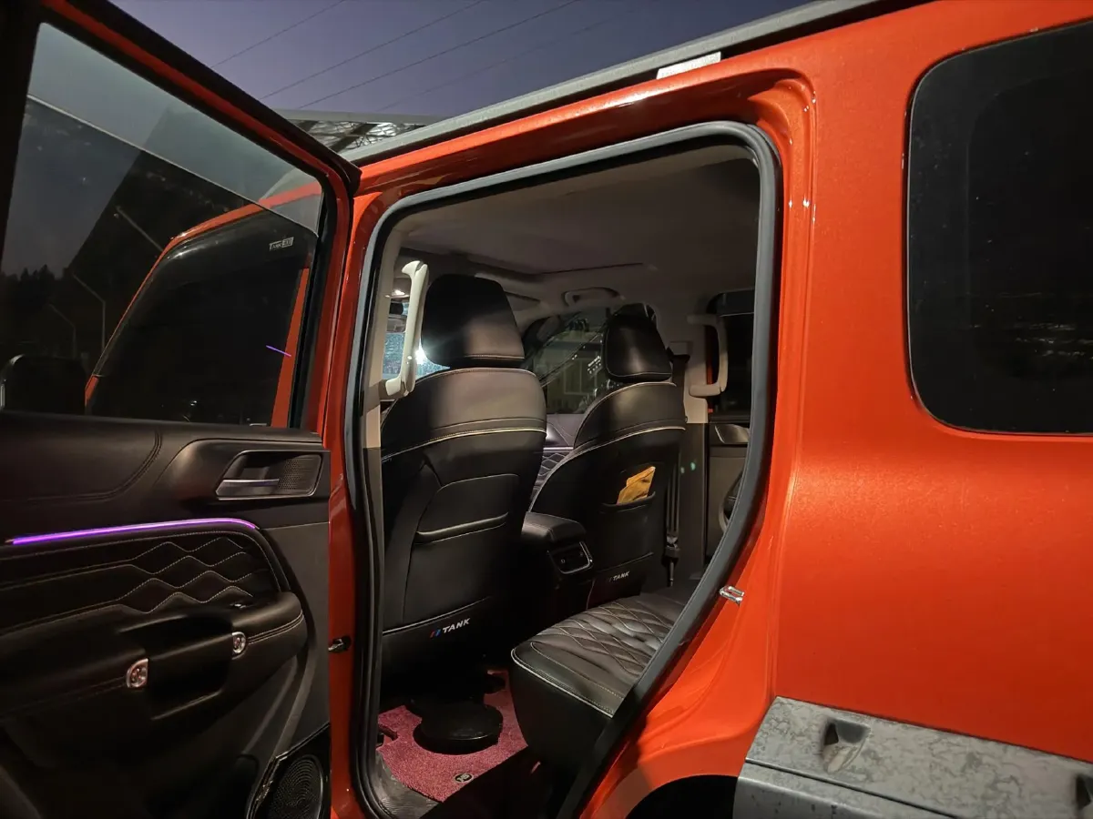 2022 Tank 300 2.0T 227HP L4 8AT,autocango,china used car exporter,china ev exporter,chinese used car exporter,chinese used ev exporter