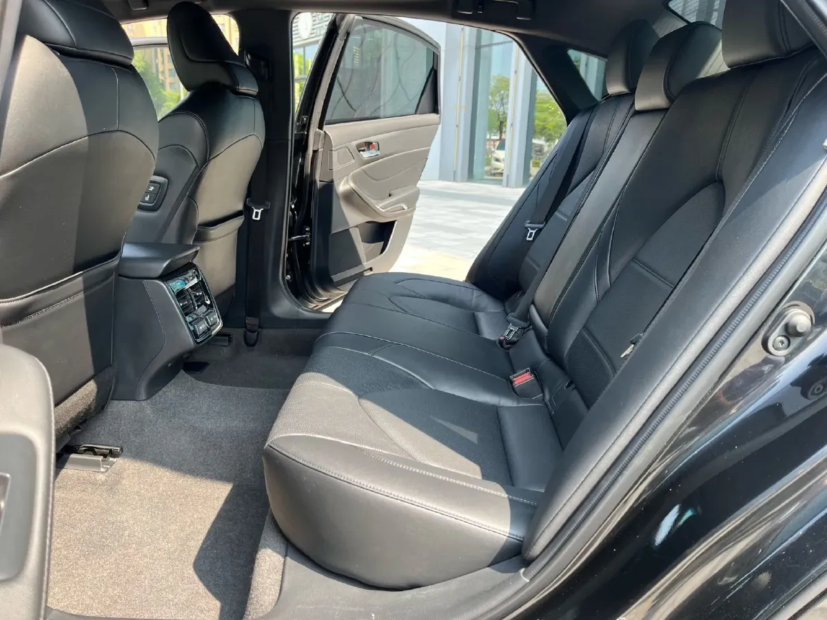 2022 Toyota Avalon 2.0L 178HP L4 CVT,autocango,china used car exporter,china ev exporter,chinese used car exporter,chinese used ev exporter