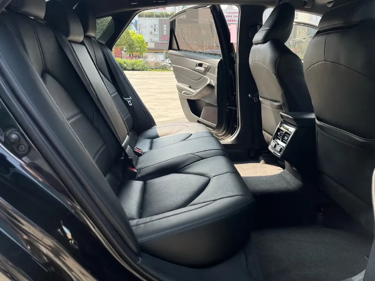 2022 Toyota Avalon 2.0L 178HP L4 CVT,autocango,china used car exporter,china ev exporter,chinese used car exporter,chinese used ev exporter