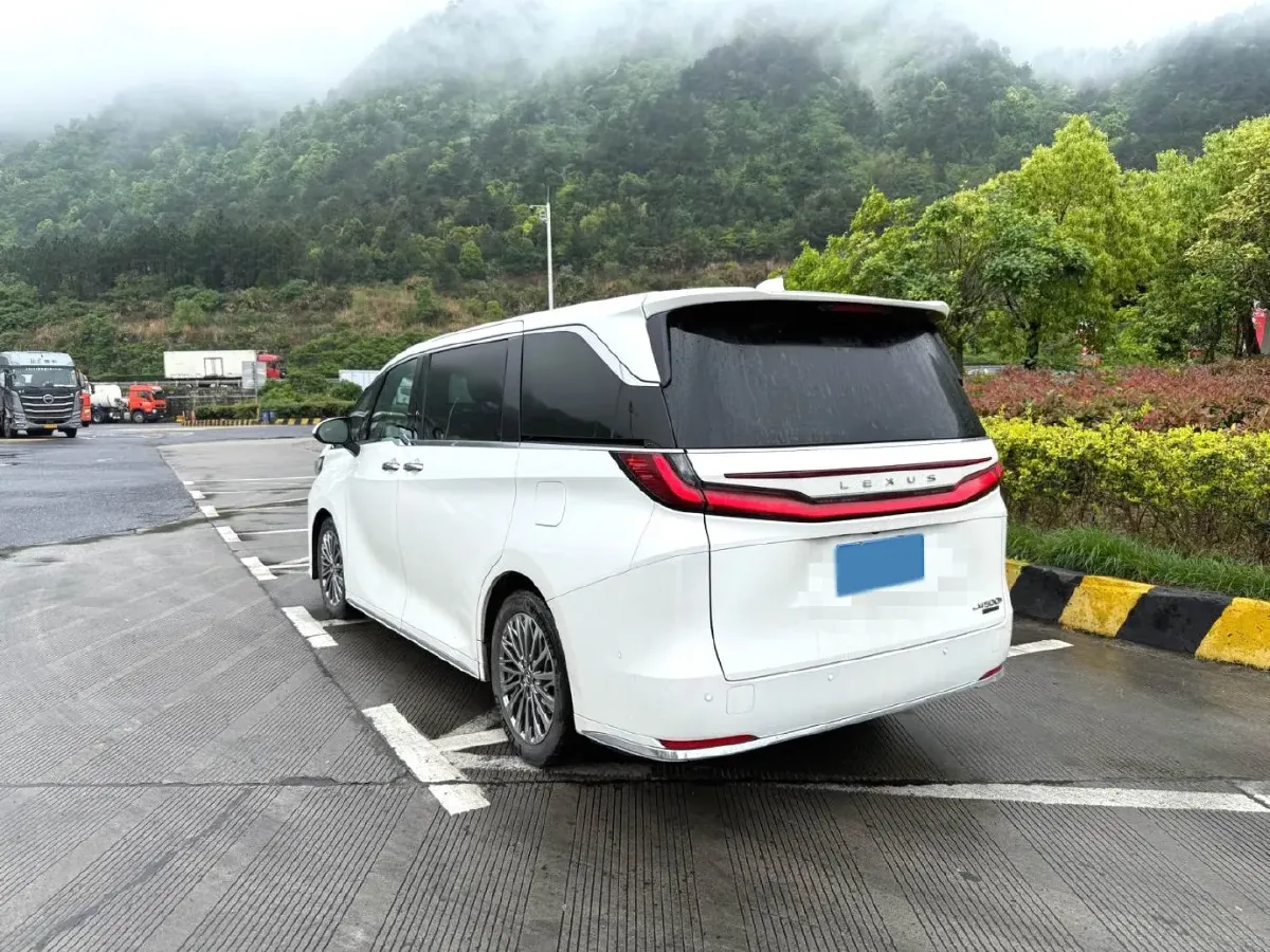 2023 Lexus LM 2.4T 271HP L4 6AT Hybrid,autocango,china used car exporter,china ev exporter,chinese used car exporter,chinese used ev exporter