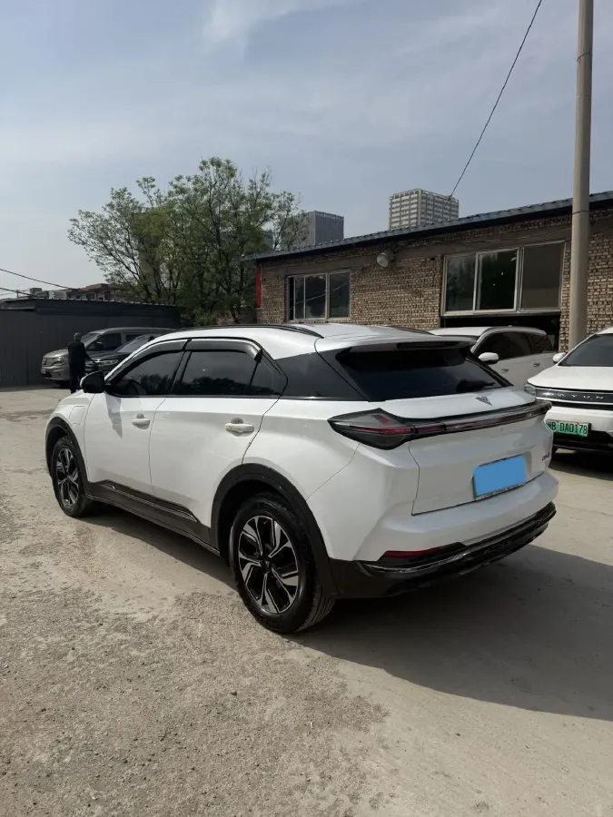 2022 Venucia Grand V 1.5T 190HP L4 7DCT,autocango,china used car exporter,china ev exporter,chinese used car exporter,chinese used ev exporter