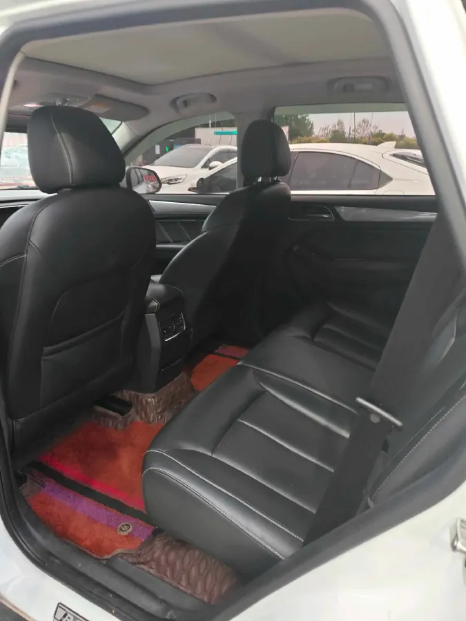 2019 Roewe i6 1.5T 169HP L4 7DCT,autocango,china used car exporter,china ev exporter,chinese used car exporter,chinese used ev exporter