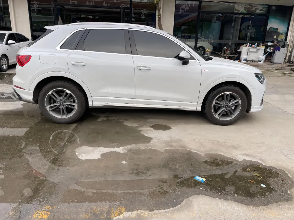 2024 Audi Q3 1.5T 160HP L4 7DCT,autocango,china used car exporter,china ev exporter,chinese used car exporter,chinese used ev exporter