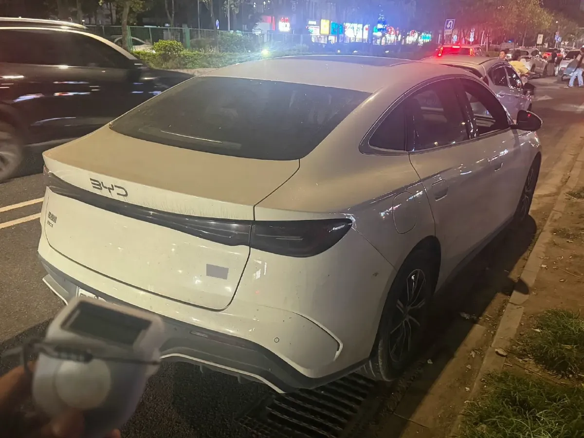 2024 BYD Seal 06 1.5L 101HP L4 E-CVT PHEV 15.87KWH,autocango,china used car exporter,china ev exporter,chinese used car exporter,chinese used ev exporter