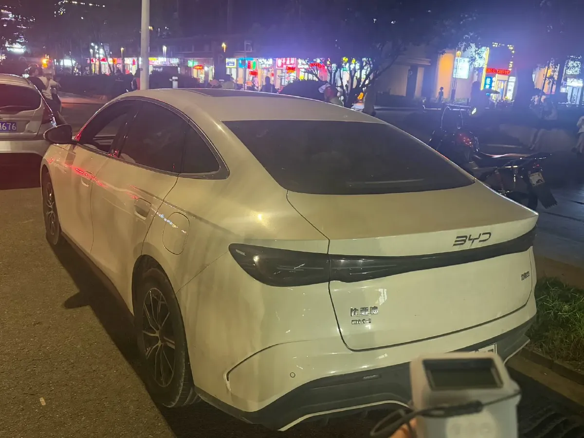 2024 BYD Seal 06 1.5L 101HP L4 E-CVT PHEV 15.87KWH,autocango,china used car exporter,china ev exporter,chinese used car exporter,chinese used ev exporter