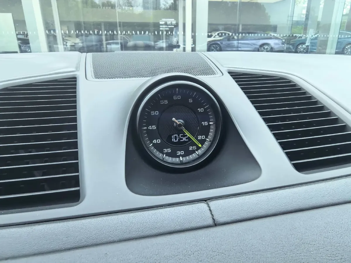 2020 Porsche Cayenne 2.0T 252HP L4 8AT PHEV 14.1KWH,autocango,china used car exporter,china ev exporter,chinese used car exporter,chinese used ev exporter