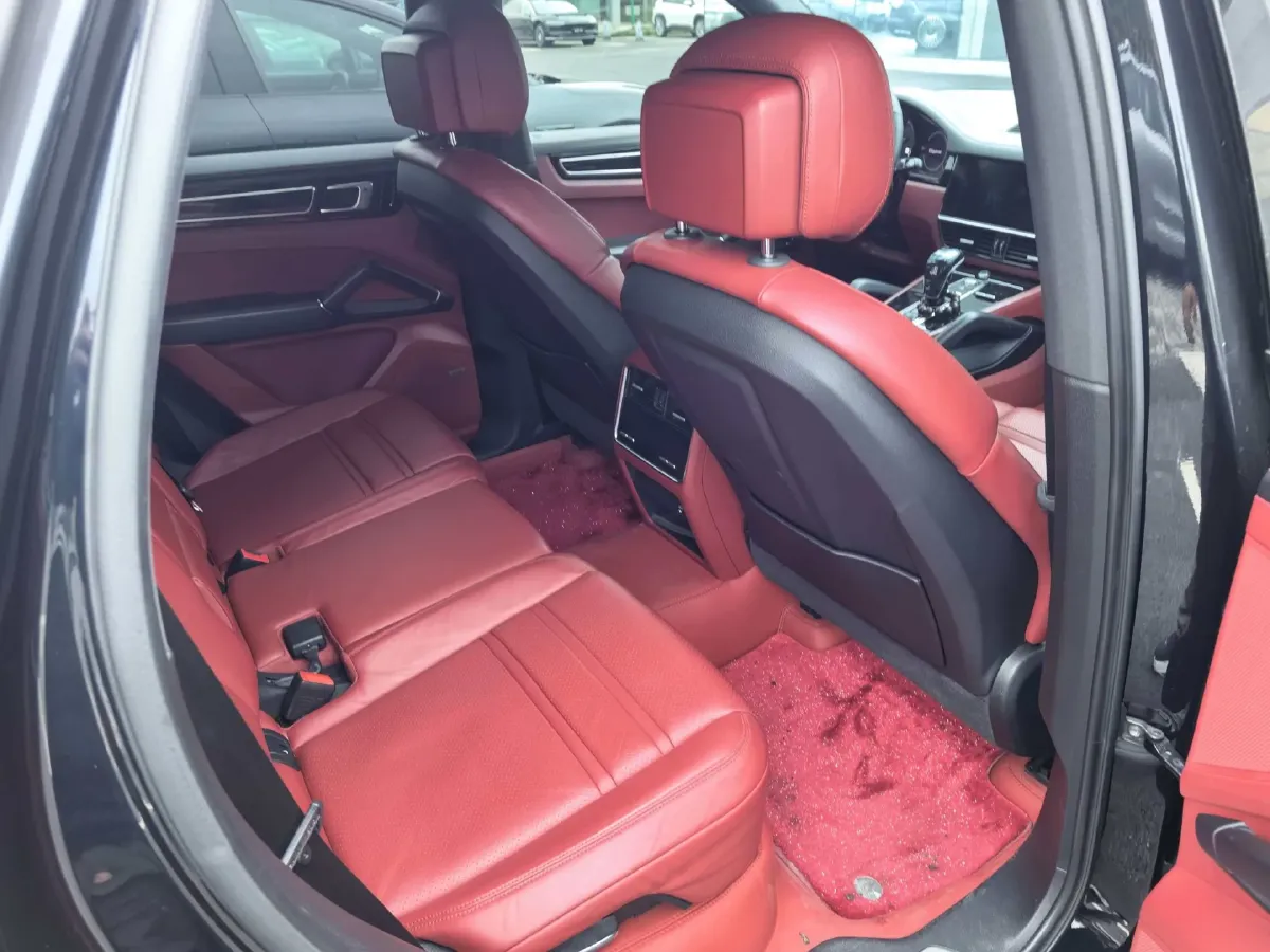 2020 Porsche Cayenne 2.0T 252HP L4 8AT PHEV 14.1KWH,autocango,china used car exporter,china ev exporter,chinese used car exporter,chinese used ev exporter