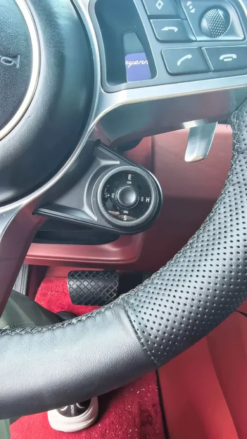 2020 Porsche Cayenne 2.0T 252HP L4 8AT PHEV 14.1KWH,autocango,china used car exporter,china ev exporter,chinese used car exporter,chinese used ev exporter