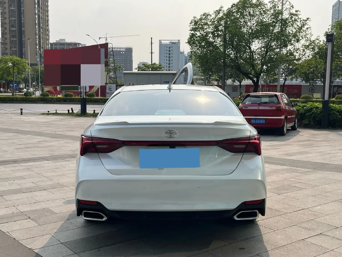 2022 Toyota Avalon 2.5L 209HP L4 8AT,autocango,china used car exporter,china ev exporter,chinese used car exporter,chinese used ev exporter