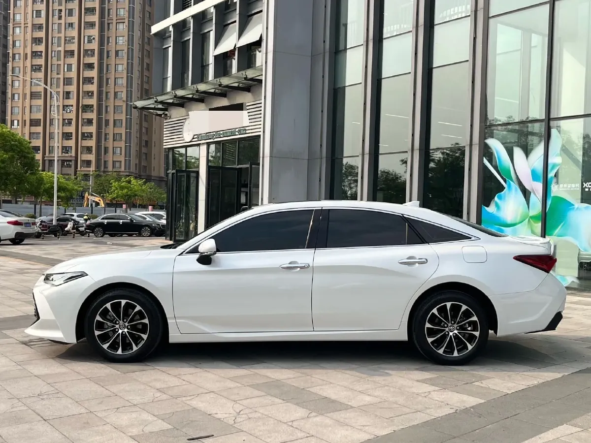 2022 Toyota Avalon 2.5L 209HP L4 8AT,autocango,china used car exporter,china ev exporter,chinese used car exporter,chinese used ev exporter