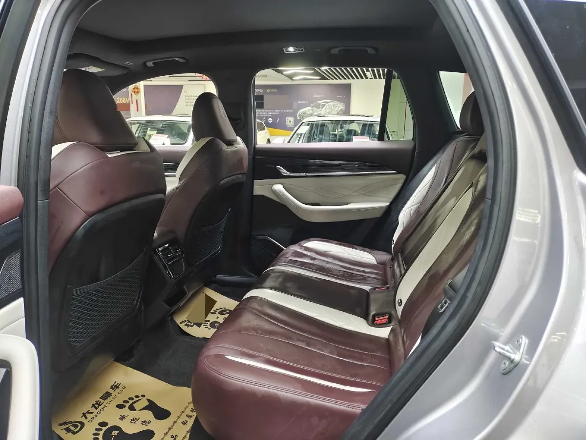 2021 Geely Monjaro 2.0T 218HP L4 7DCT,autocango,china used car exporter,china ev exporter,chinese used car exporter,chinese used ev exporter