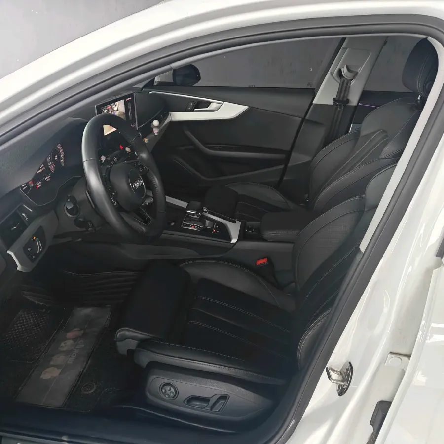 2020 Audi A4L 2.0T 190HP L4 7DCT,autocango,china used car exporter,china ev exporter,chinese used car exporter,chinese used ev exporter