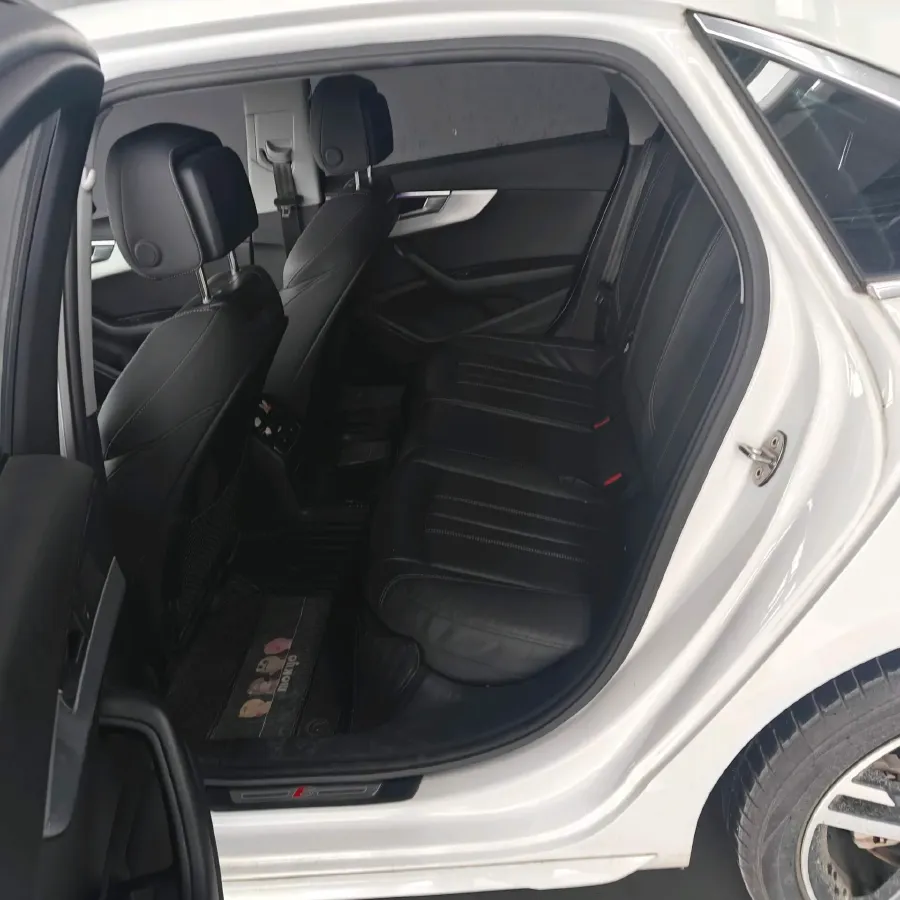 2020 Audi A4L 2.0T 190HP L4 7DCT,autocango,china used car exporter,china ev exporter,chinese used car exporter,chinese used ev exporter