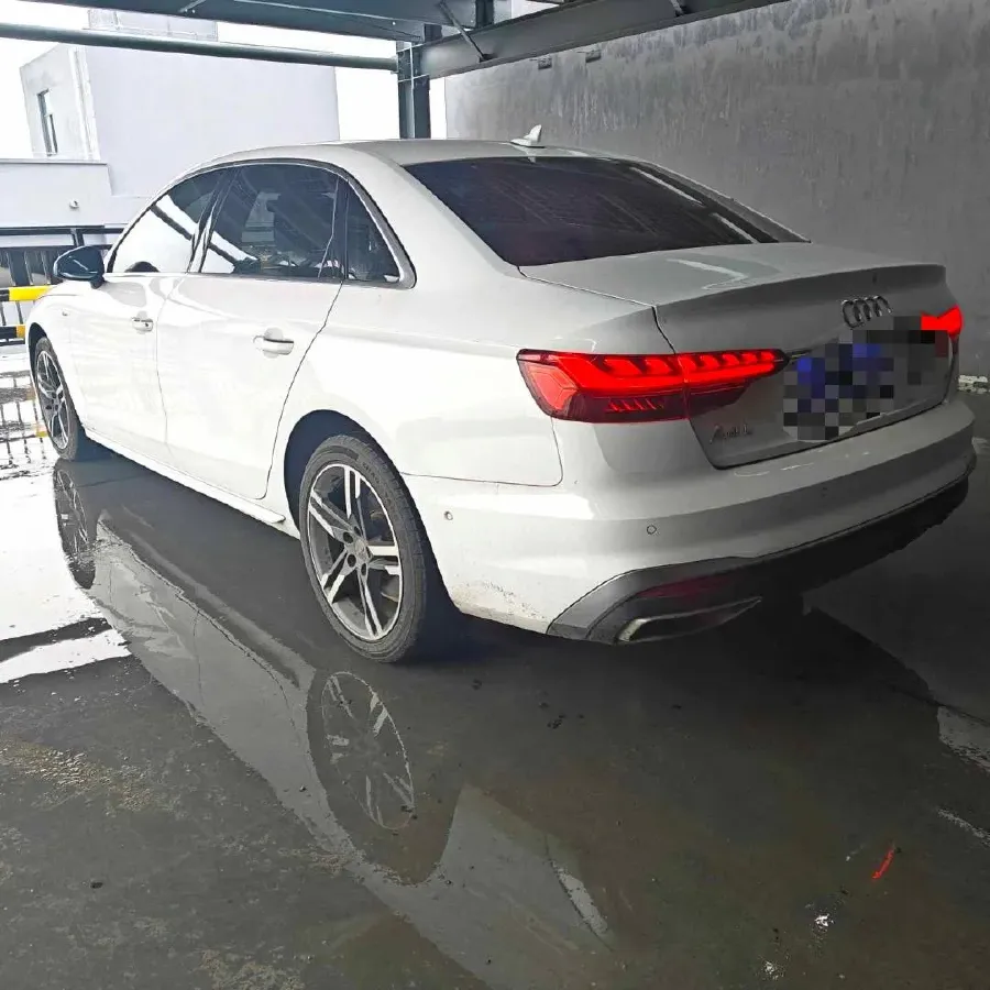 2020 Audi A4L 2.0T 190HP L4 7DCT,autocango,china used car exporter,china ev exporter,chinese used car exporter,chinese used ev exporter