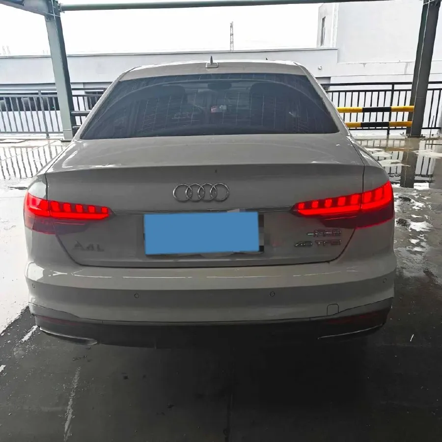 2020 Audi A4L 2.0T 190HP L4 7DCT,autocango,china used car exporter,china ev exporter,chinese used car exporter,chinese used ev exporter