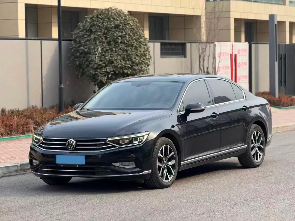 2020 Volkswagen Magotan 2.0T 186HP L4 7DCT,autocango,china used car exporter,china ev exporter,chinese used car exporter,chinese used ev exporter