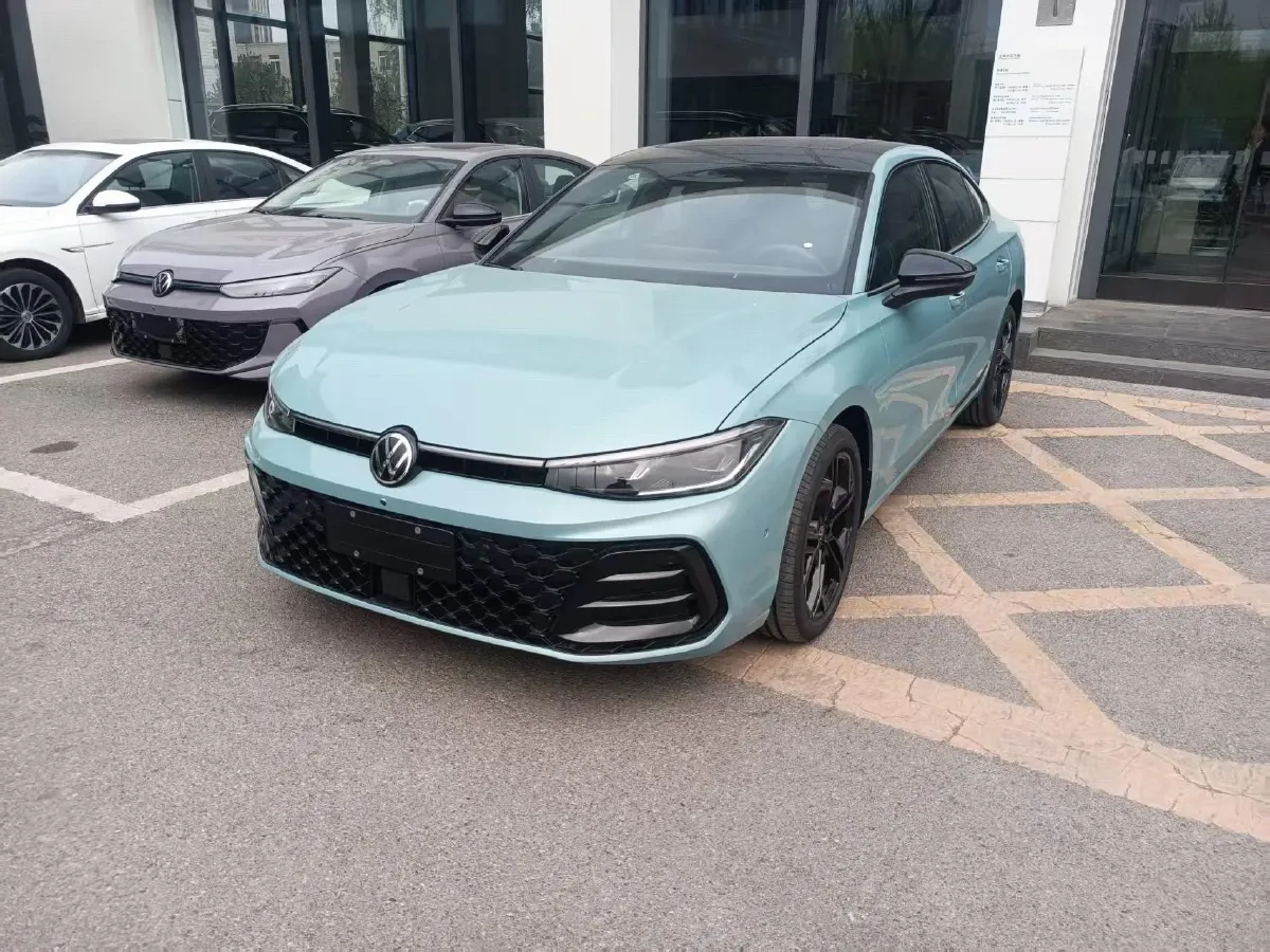 2026 Volkswagen Passat 2.0T 220HP L4 7DCT,autocango,china used car exporter,china ev exporter,chinese used car exporter,chinese used ev exporter