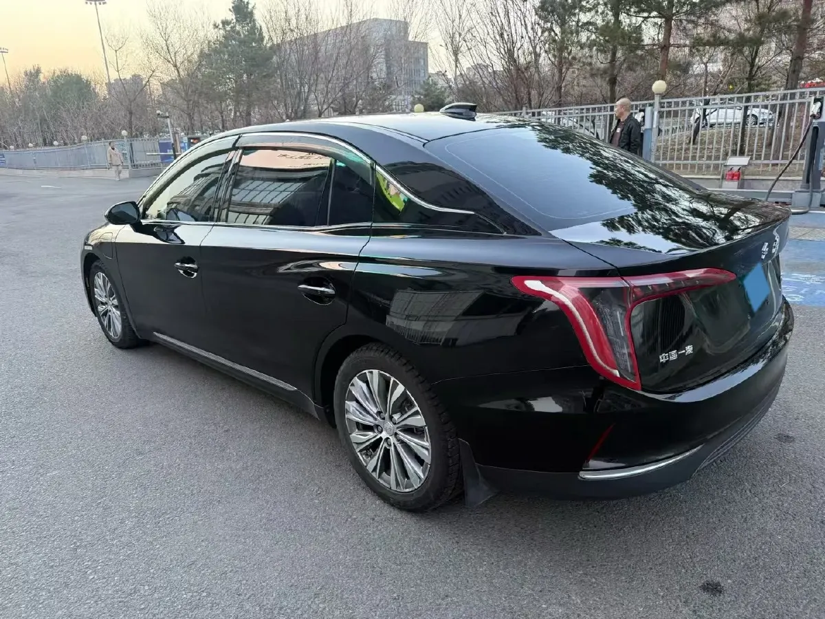 2024 HongQi E-QM5 BEV 72KWH,autocango,china used car exporter,china ev exporter,chinese used car exporter,chinese used ev exporter