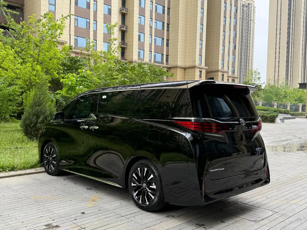 2024 Toyota Alphard 2.5L 190HP L4 E-CVT Hybrid,autocango,china used car exporter,china ev exporter,chinese used car exporter,chinese used ev exporter
