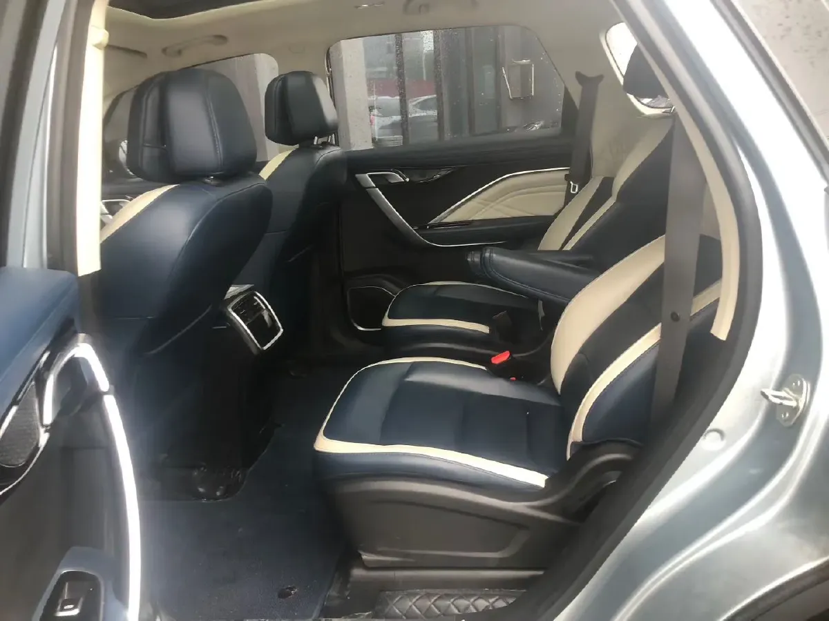 2022 Foton Grand General G7 2.0T 238HP L4 8AT,autocango,china used car exporter,china ev exporter,chinese used car exporter,chinese used ev exporter