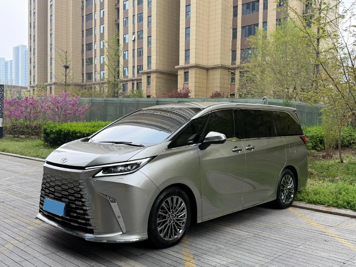 2025 Lexus LM 2.4T 271HP L4 6AT Hybrid,autocango,china used car exporter,china ev exporter,chinese used car exporter,chinese used ev exporter