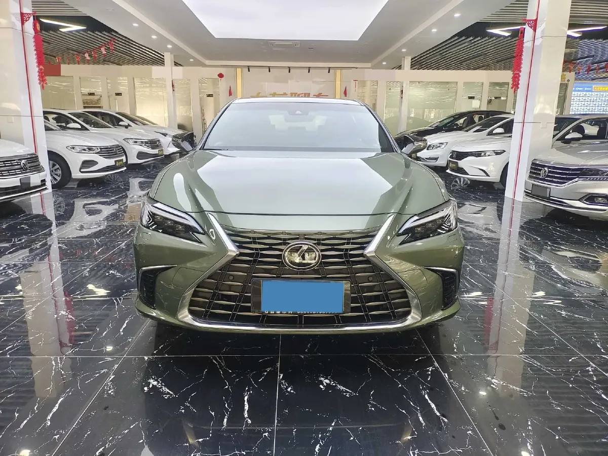 2025 Lexus ES 2.0L 173HP L4 CVT,autocango,china used car exporter,china ev exporter,chinese used car exporter,chinese used ev exporter