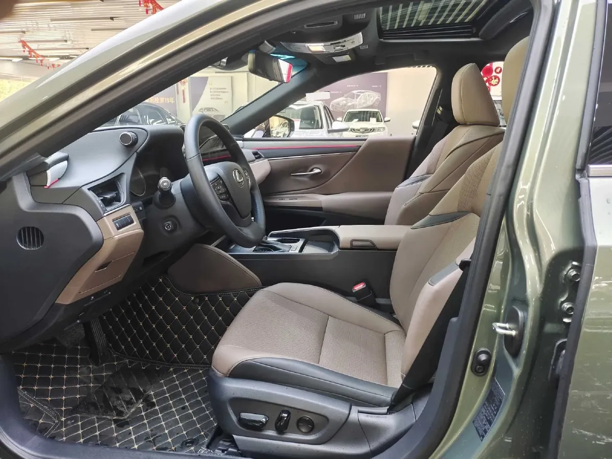 2025 Lexus ES 2.0L 173HP L4 CVT,autocango,china used car exporter,china ev exporter,chinese used car exporter,chinese used ev exporter