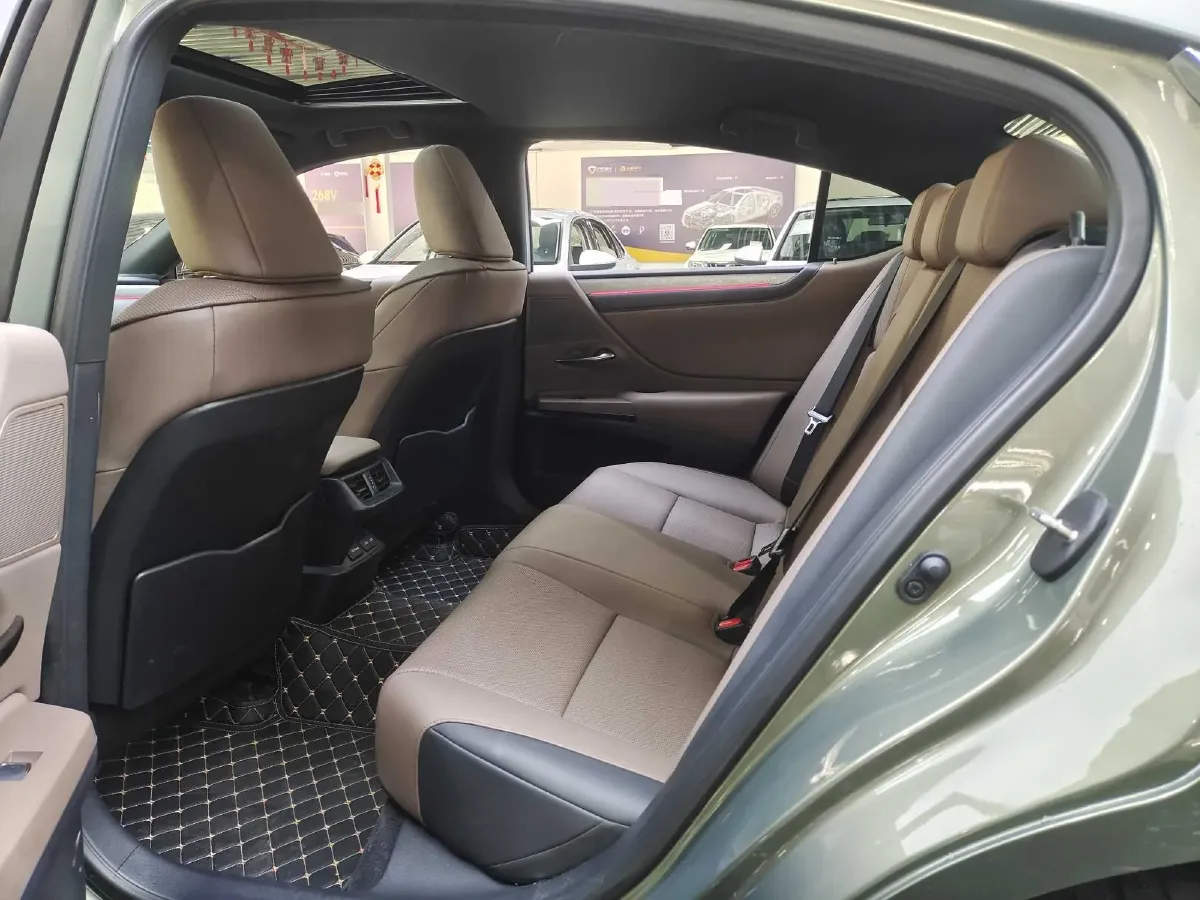 2025 Lexus ES 2.0L 173HP L4 CVT,autocango,china used car exporter,china ev exporter,chinese used car exporter,chinese used ev exporter