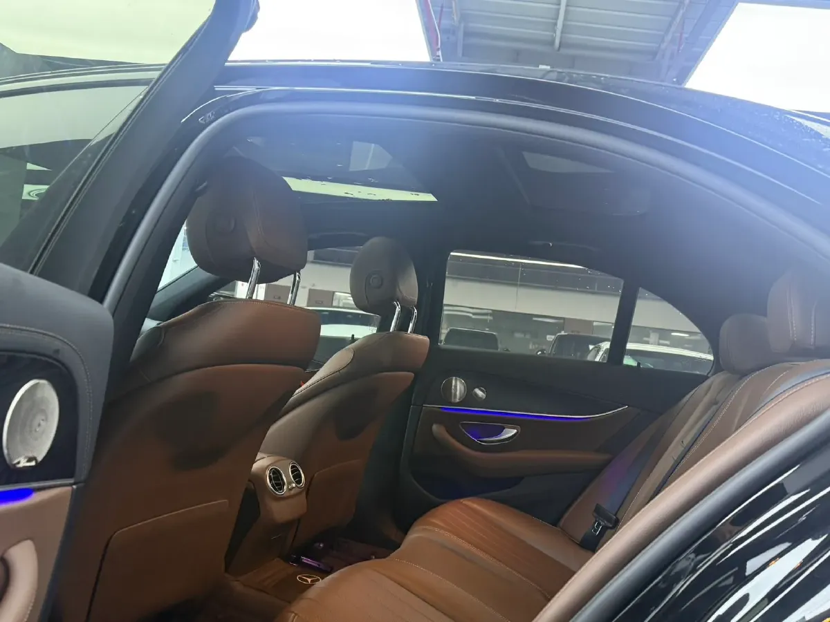 2022 Mercedes-Benz E Class 2.0T 258HP L4 9AT,autocango,china used car exporter,china ev exporter,chinese used car exporter,chinese used ev exporter