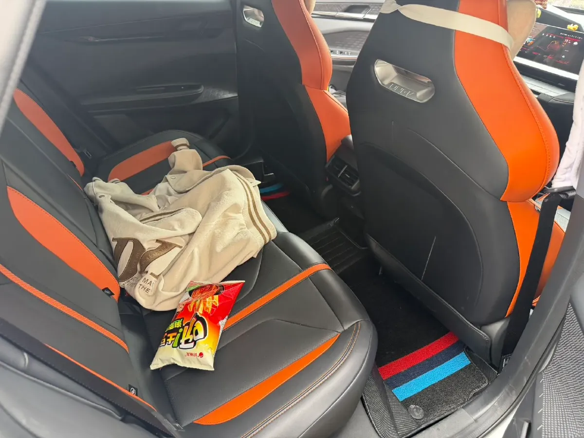 2024 ChangAn UNI-V 1.5T 188HP L4 7DCT,autocango,china used car exporter,china ev exporter,chinese used car exporter,chinese used ev exporter