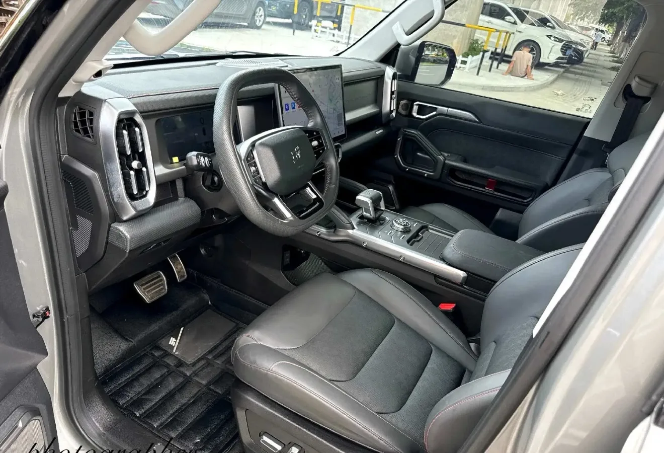 2023 Jetour Traveller 2.0T 254HP L4 7DCT,autocango,china used car exporter,china ev exporter,chinese used car exporter,chinese used ev exporter