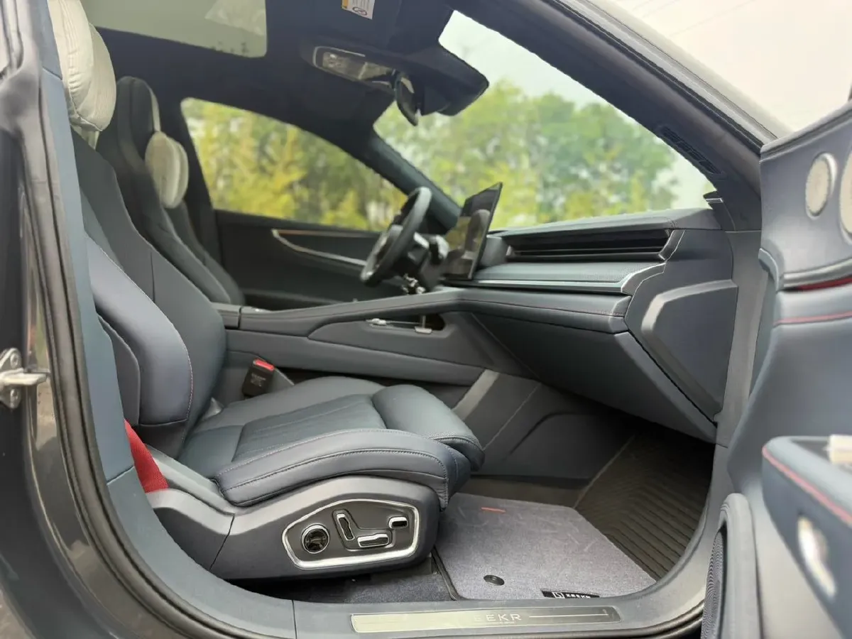 2026 Zeekr 001 BEV,autocango,china used car exporter,china ev exporter,chinese used car exporter,chinese used ev exporter