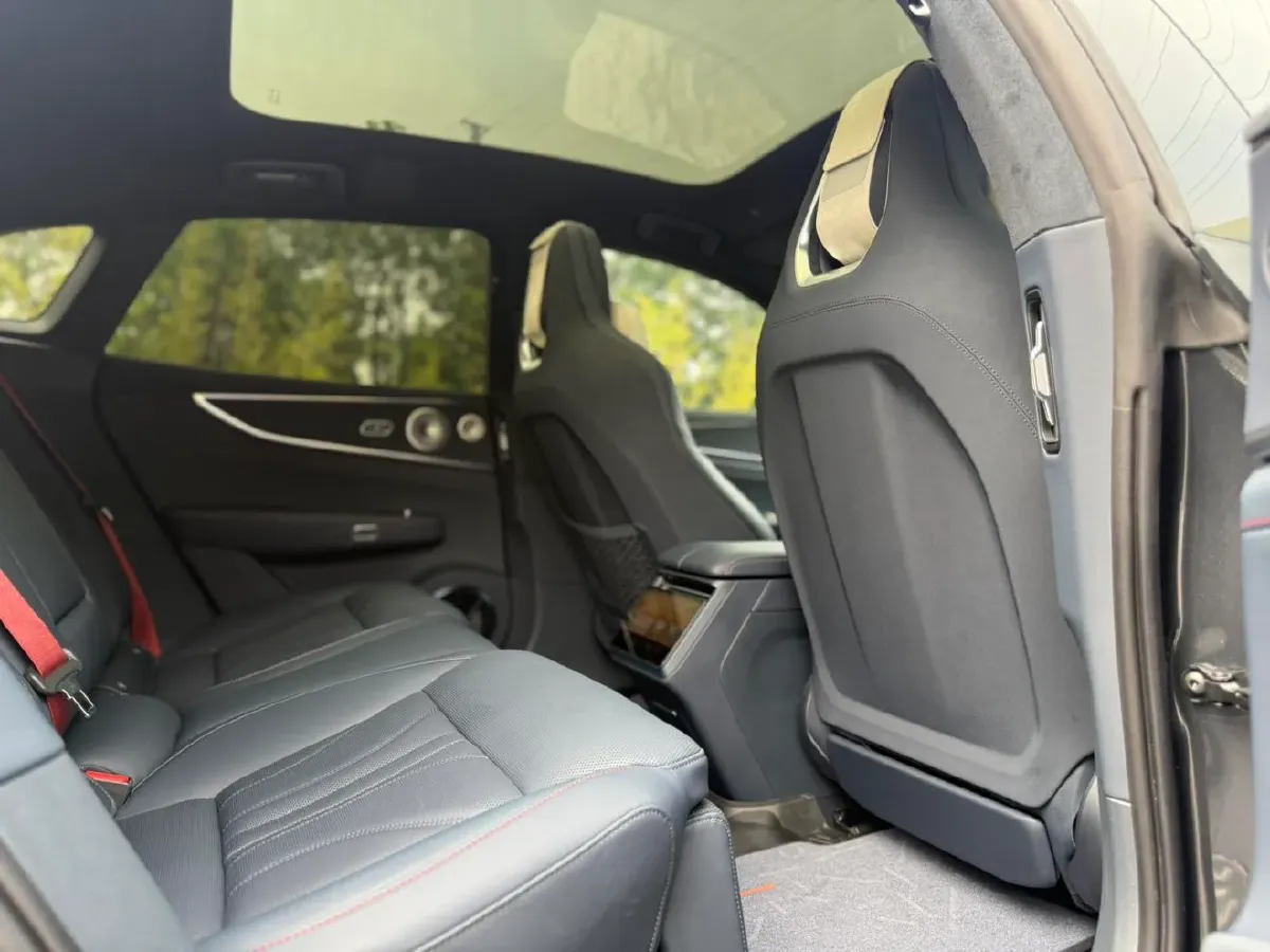 2026 Zeekr 001 BEV,autocango,china used car exporter,china ev exporter,chinese used car exporter,chinese used ev exporter