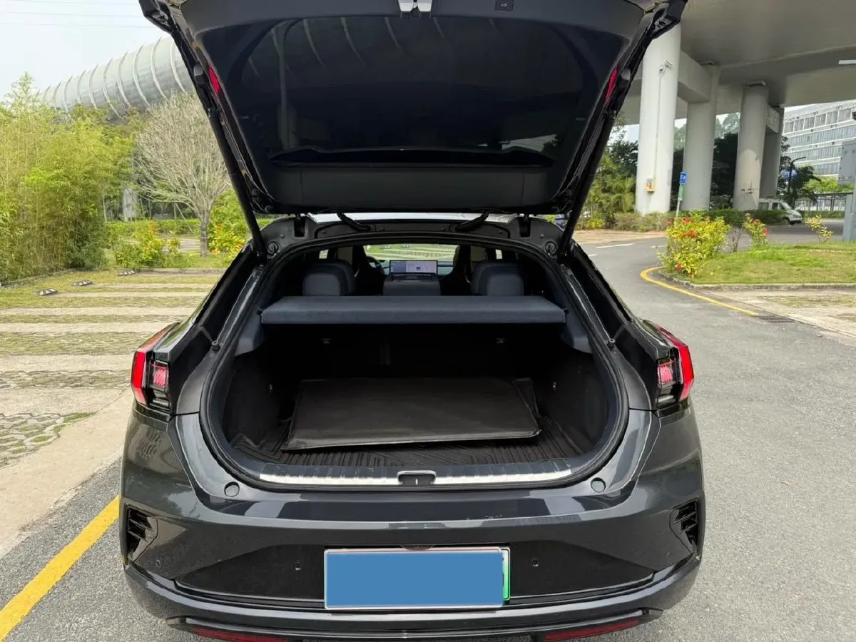 2026 Zeekr 001 BEV,autocango,china used car exporter,china ev exporter,chinese used car exporter,chinese used ev exporter