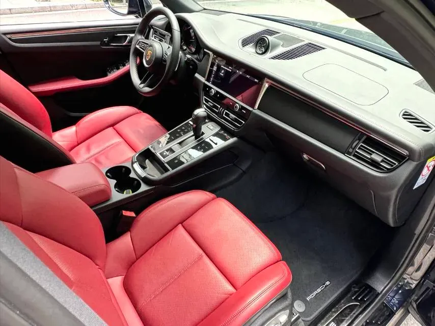 2023 Porsche Macan 2.0T 265HP L4 7DCT,autocango,china used car exporter,china ev exporter,chinese used car exporter,chinese used ev exporter