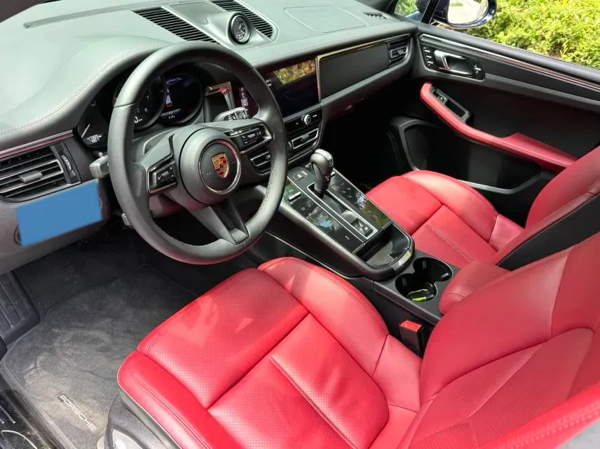 2023 Porsche Macan 2.0T 265HP L4 7DCT,autocango,china used car exporter,china ev exporter,chinese used car exporter,chinese used ev exporter