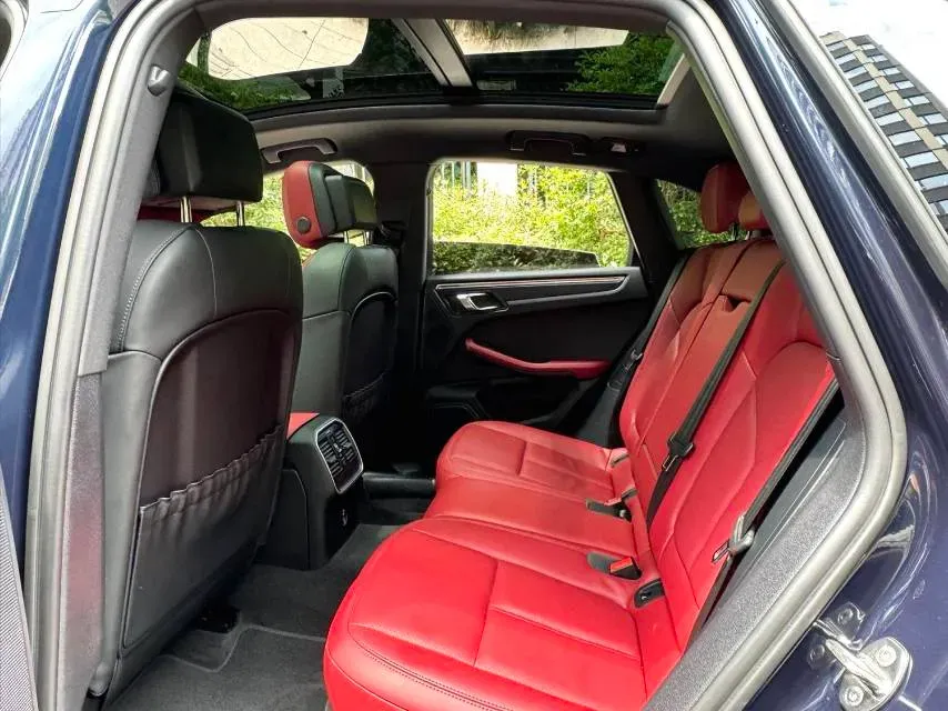 2023 Porsche Macan 2.0T 265HP L4 7DCT,autocango,china used car exporter,china ev exporter,chinese used car exporter,chinese used ev exporter