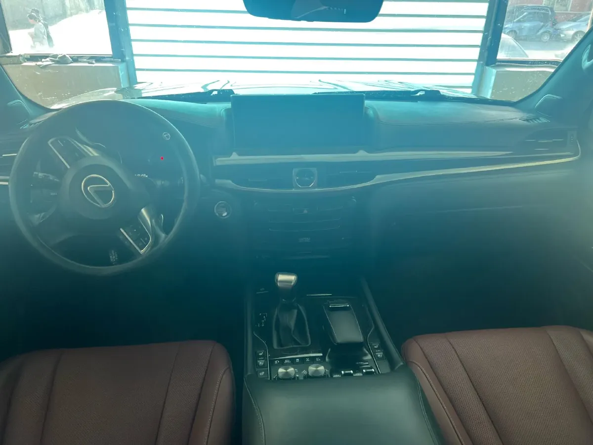 2019 Lexus LX 5.7L 367HP V8 8AT,autocango,china used car exporter,china ev exporter,chinese used car exporter,chinese used ev exporter