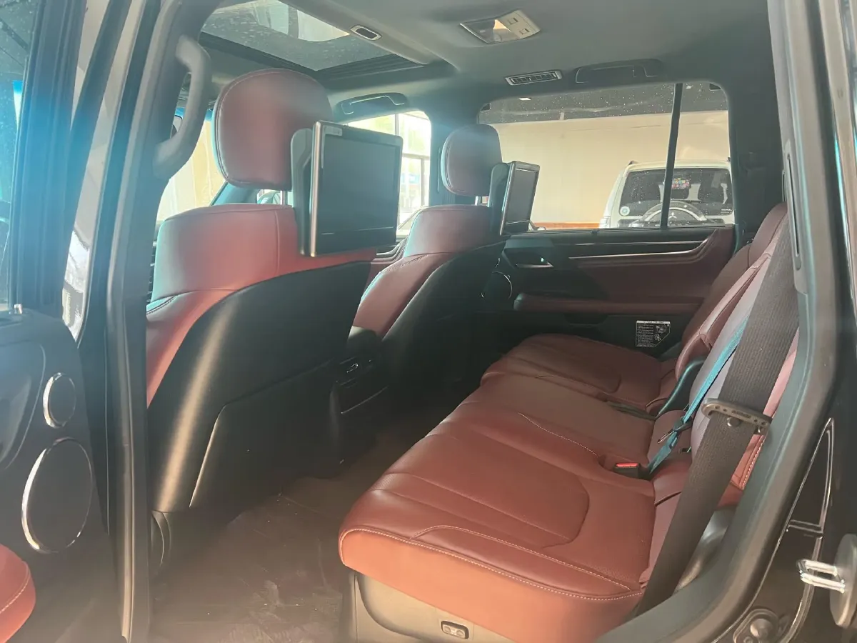 2019 Lexus LX 5.7L 367HP V8 8AT,autocango,china used car exporter,china ev exporter,chinese used car exporter,chinese used ev exporter