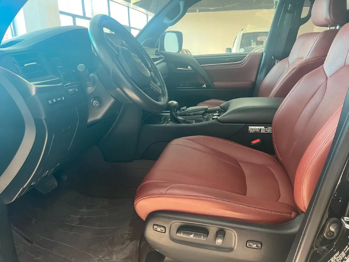 2019 Lexus LX 5.7L 367HP V8 8AT,autocango,china used car exporter,china ev exporter,chinese used car exporter,chinese used ev exporter