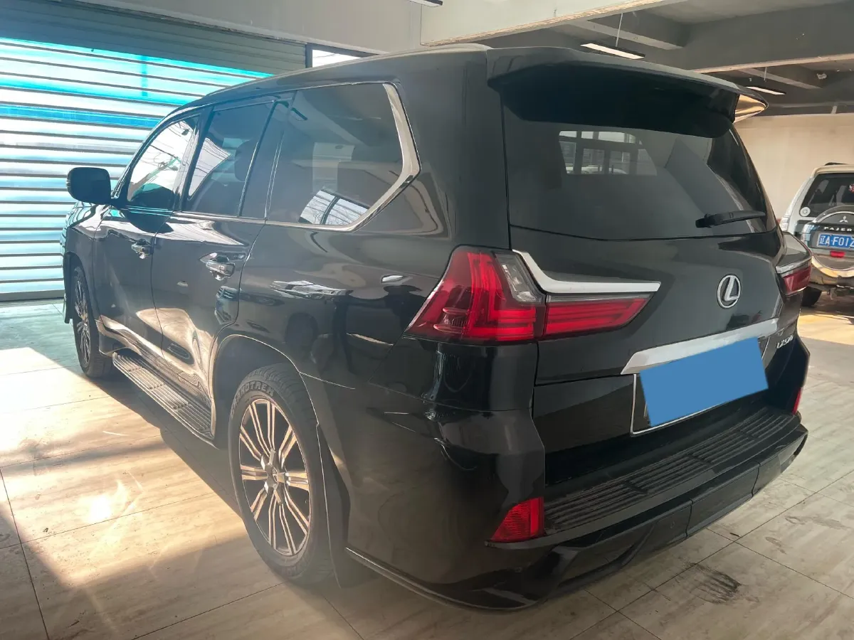 2019 Lexus LX 5.7L 367HP V8 8AT,autocango,china used car exporter,china ev exporter,chinese used car exporter,chinese used ev exporter