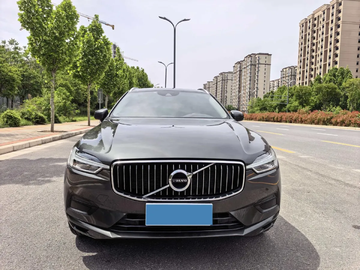 2019 Volvo XC60 2.0T 254HP L4 8AT,autocango,china used car exporter,china ev exporter,chinese used car exporter,chinese used ev exporter