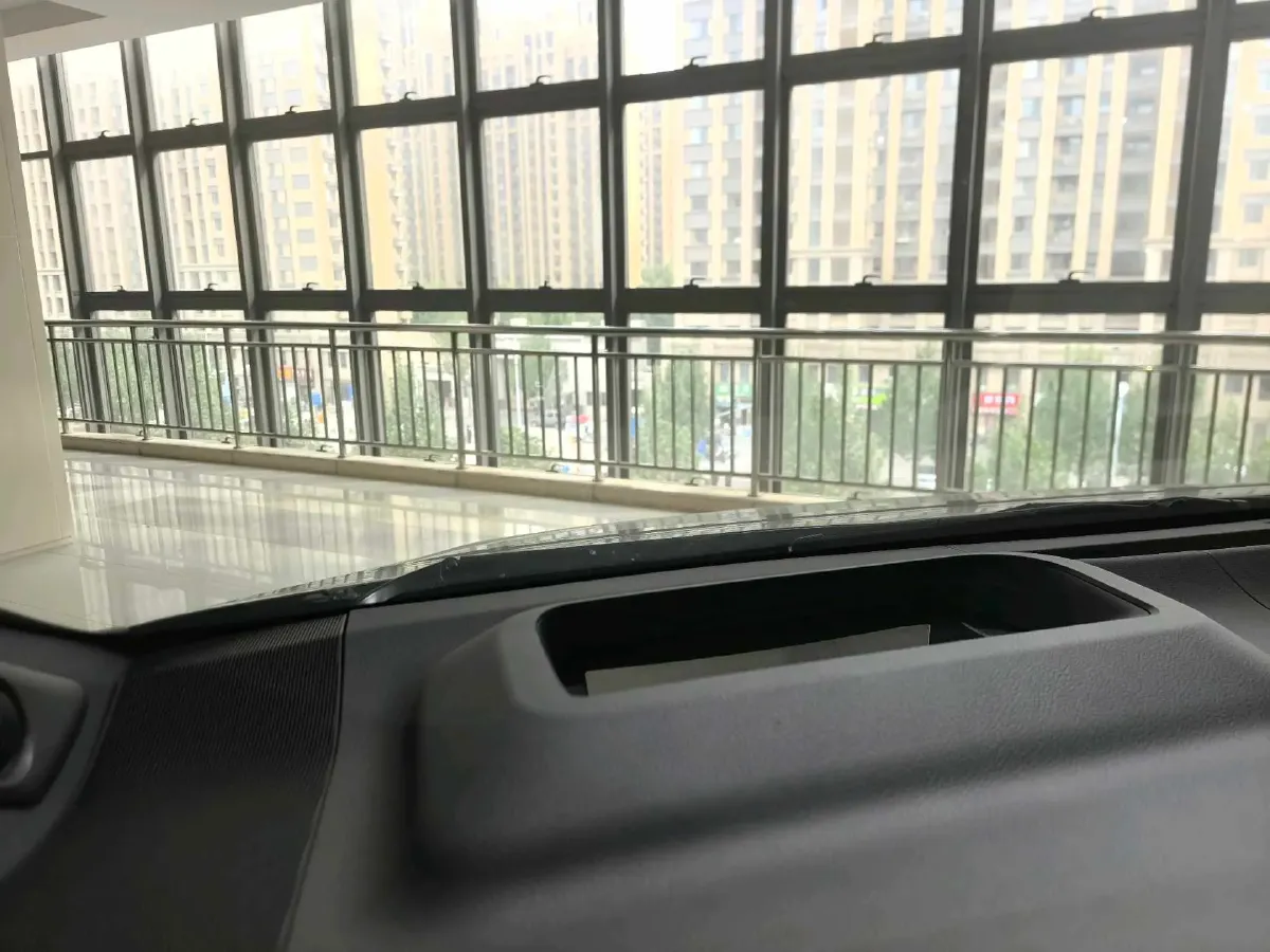 2024 Toyota Alphard 2.5L 190HP L4 E-CVT Hybrid,autocango,china used car exporter,china ev exporter,chinese used car exporter,chinese used ev exporter