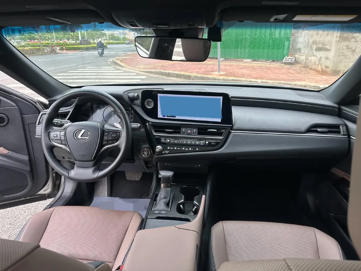 2022 Lexus ES 2.0L 173HP L4 CVT,autocango,china used car exporter,china ev exporter,chinese used car exporter,chinese used ev exporter