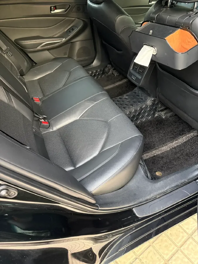 2022 Toyota Avalon 2.5L 209HP L4 8AT,autocango,china used car exporter,china ev exporter,chinese used car exporter,chinese used ev exporter