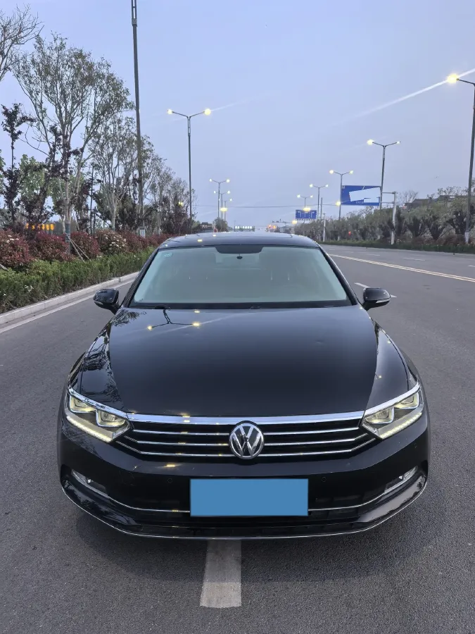 2019 Chevrolet Malibu XL 2.0T 241HP L4 9AT,autocango,china used car exporter,china ev exporter,chinese used car exporter,chinese used ev exporter