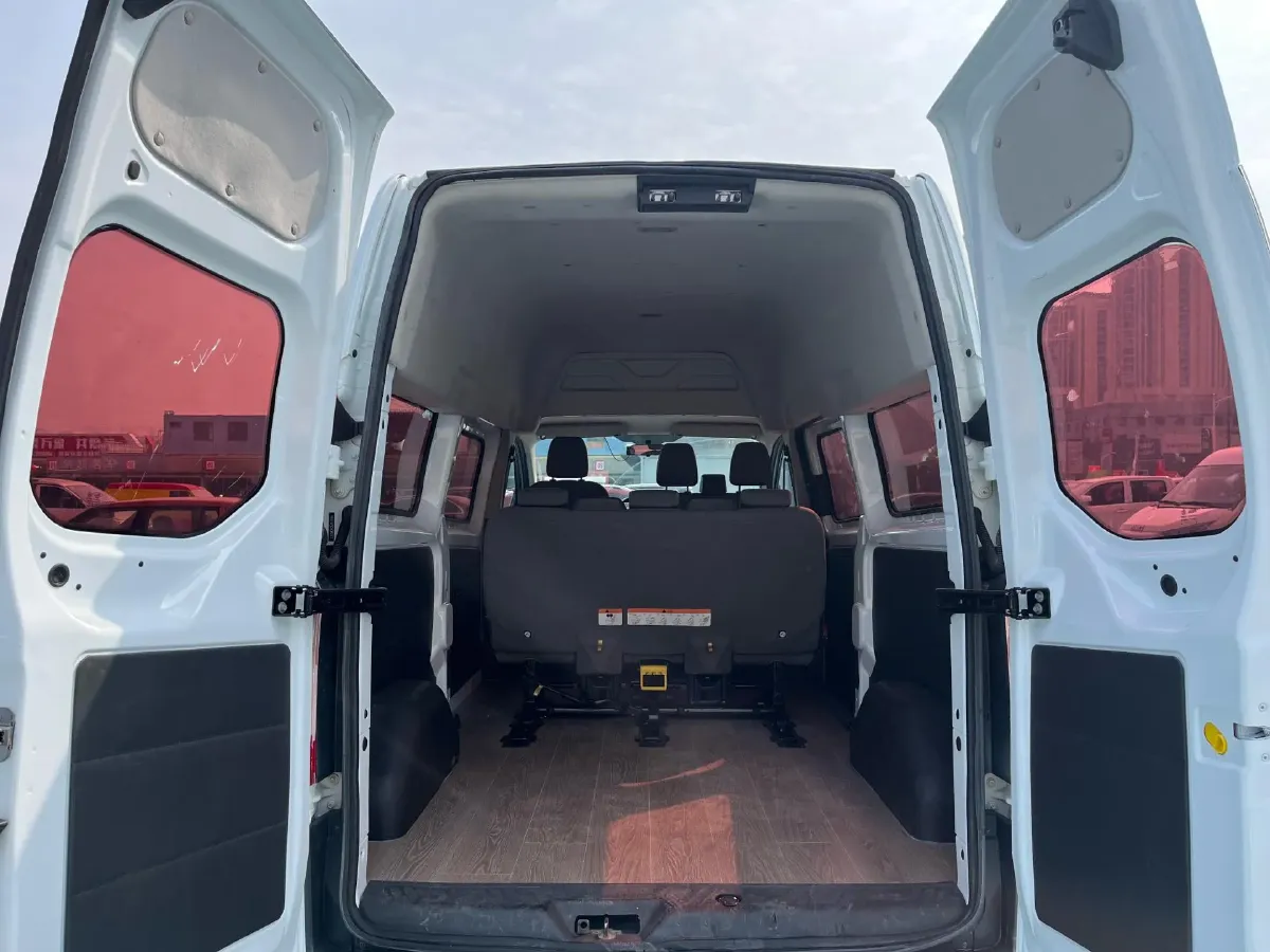2017 Ford Transit 2.0T 121HP L4 5MT,autocango,china used car exporter,china ev exporter,chinese used car exporter,chinese used ev exporter