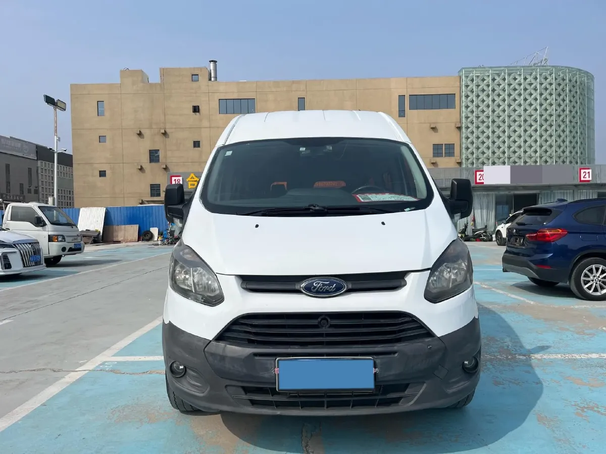 2017 Ford Transit 2.0T 121HP L4 5MT,autocango,china used car exporter,china ev exporter,chinese used car exporter,chinese used ev exporter