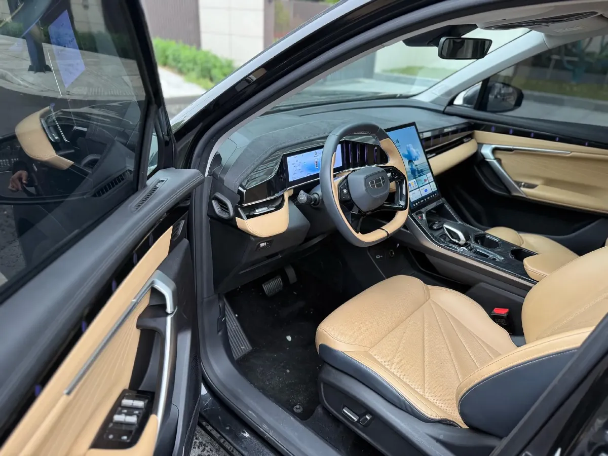 2024 Geely StarRay 1.5T 181HP L4 7DCT,autocango,china used car exporter,china ev exporter,chinese used car exporter,chinese used ev exporter